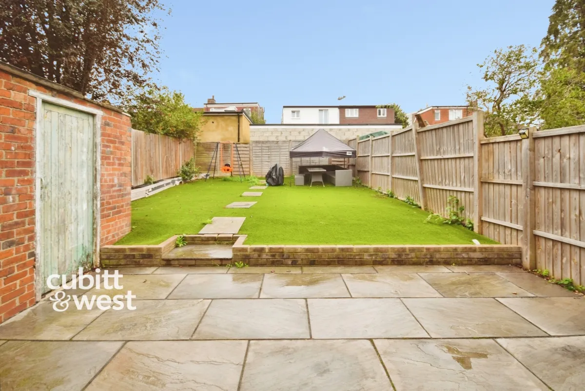 Swinburne Crescent, Croydon, CR0, photo 5