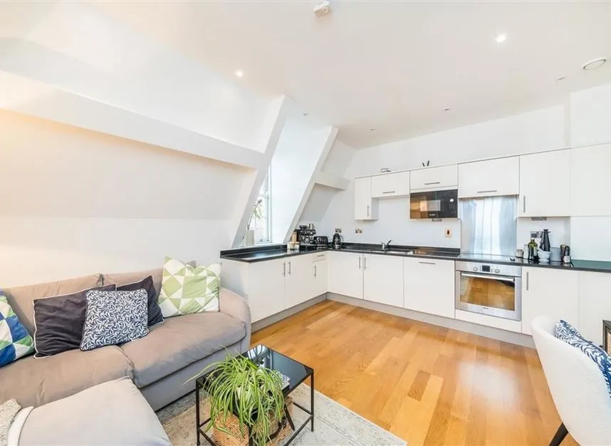 Clapham Common South Side, Clapham, SW4, photo 4