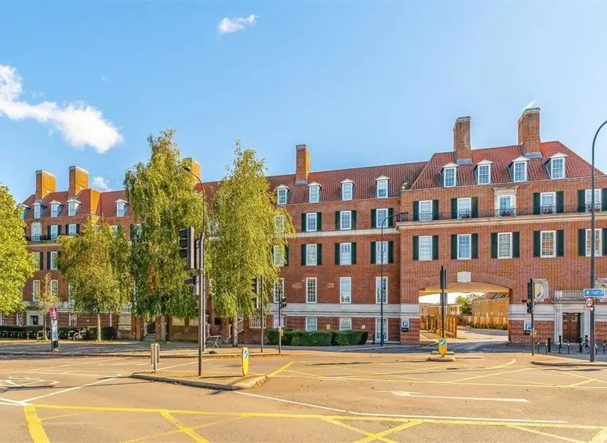 1 bed flat for sale, Clapham Common South Side, Clapham, SW4