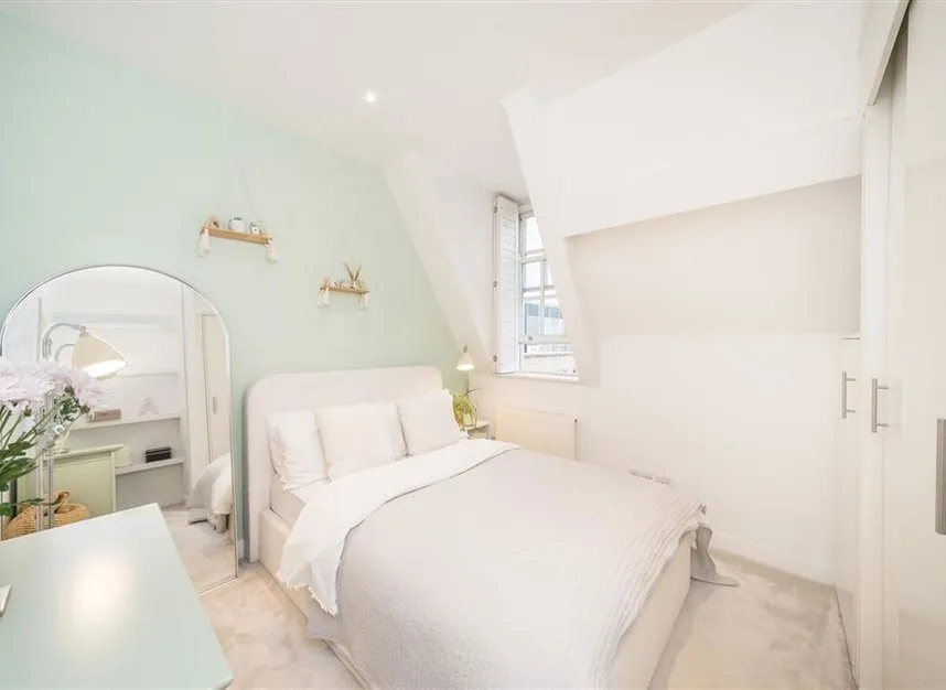 Clapham Common South Side, Clapham, SW4, photo 5