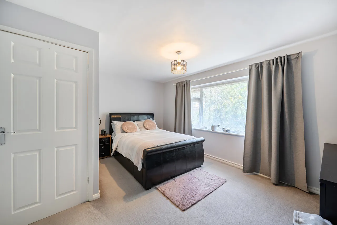 The Greenway, Ickenham, UB10, photo 14