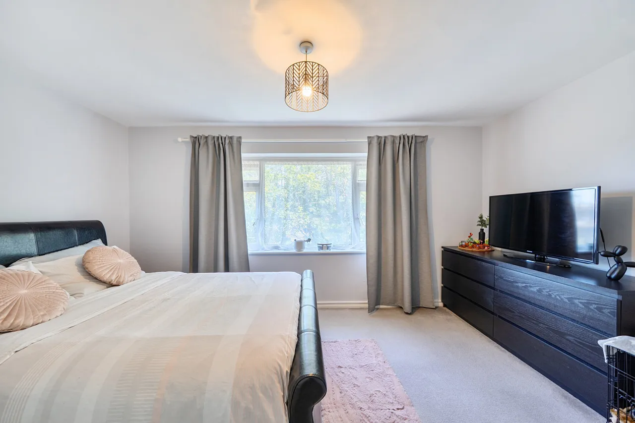 The Greenway, Ickenham, UB10, photo 8
