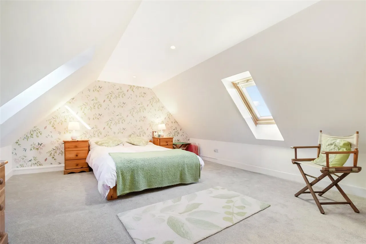 Main Street, Lower Largo, KY8, photo 16