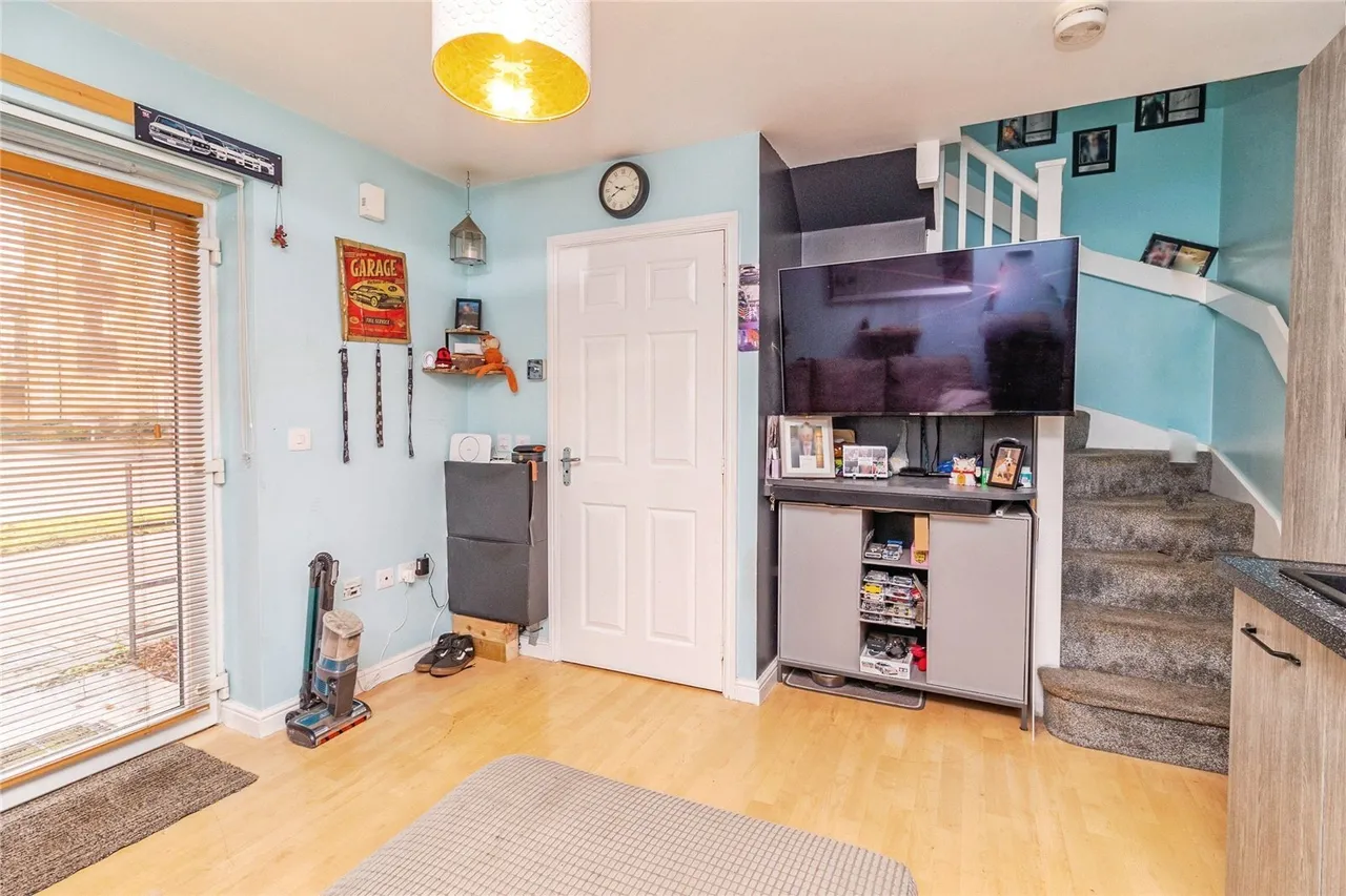Warwick Avenue, Broughton, MK10, photo 7