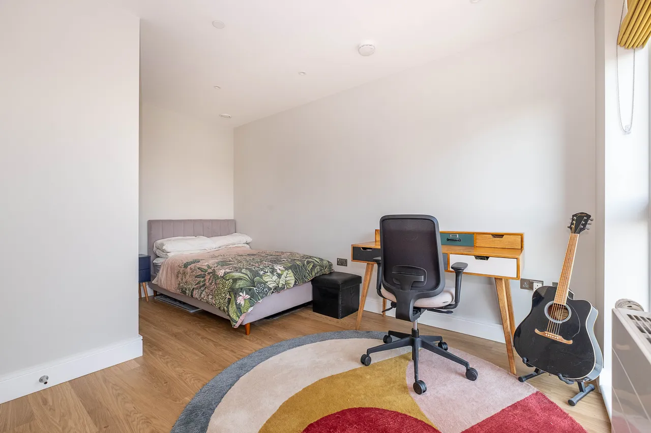 38 Summerstown, London, SW17, photo 10