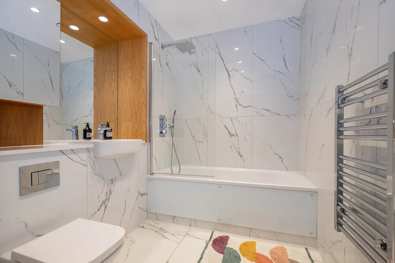 38 Summerstown, London, SW17, photo 8