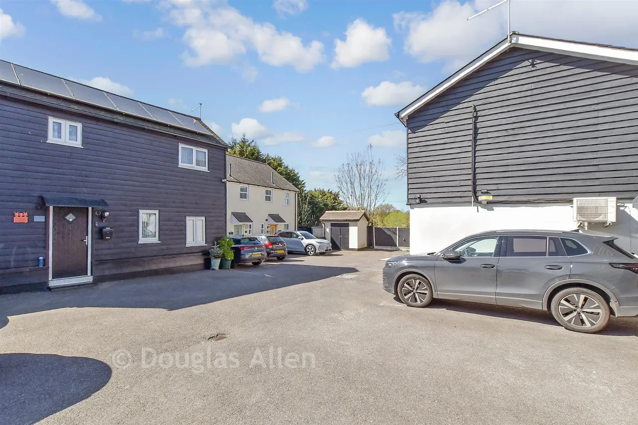 High Street, Ongar, CM5, photo 7