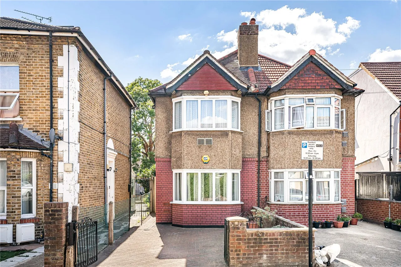 Hibernia Road, Hounslow, TW3, photo 30