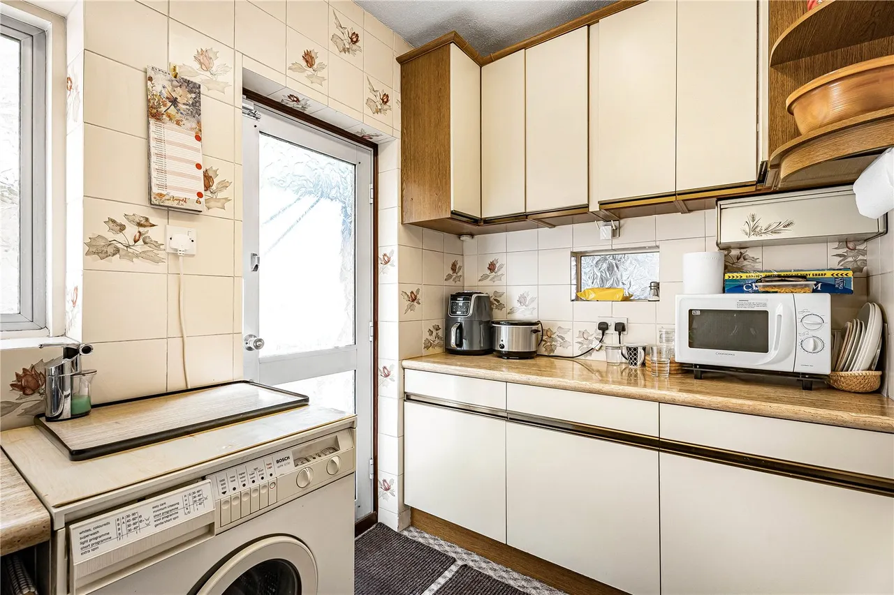 Hibernia Road, Hounslow, TW3, photo 14