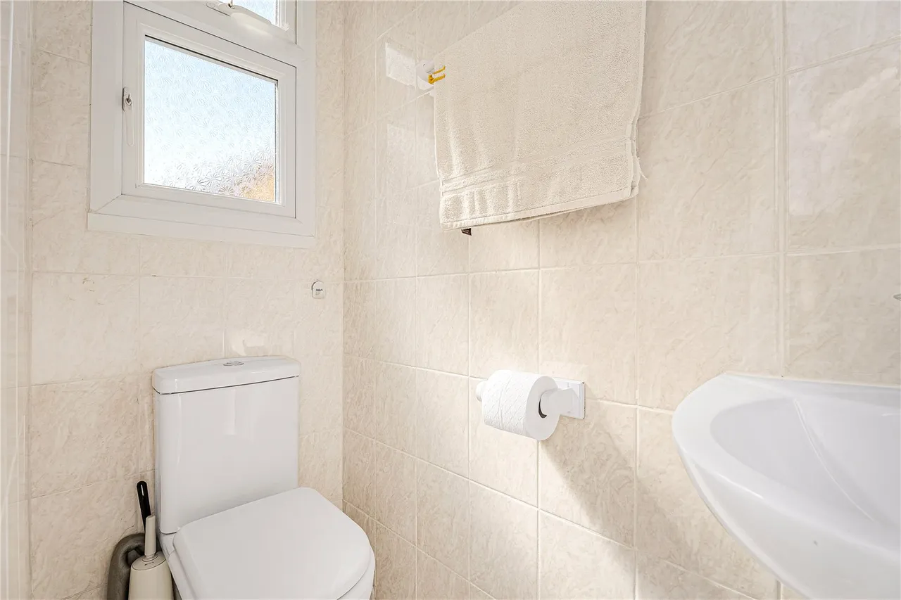 Hibernia Road, Hounslow, TW3, photo 16