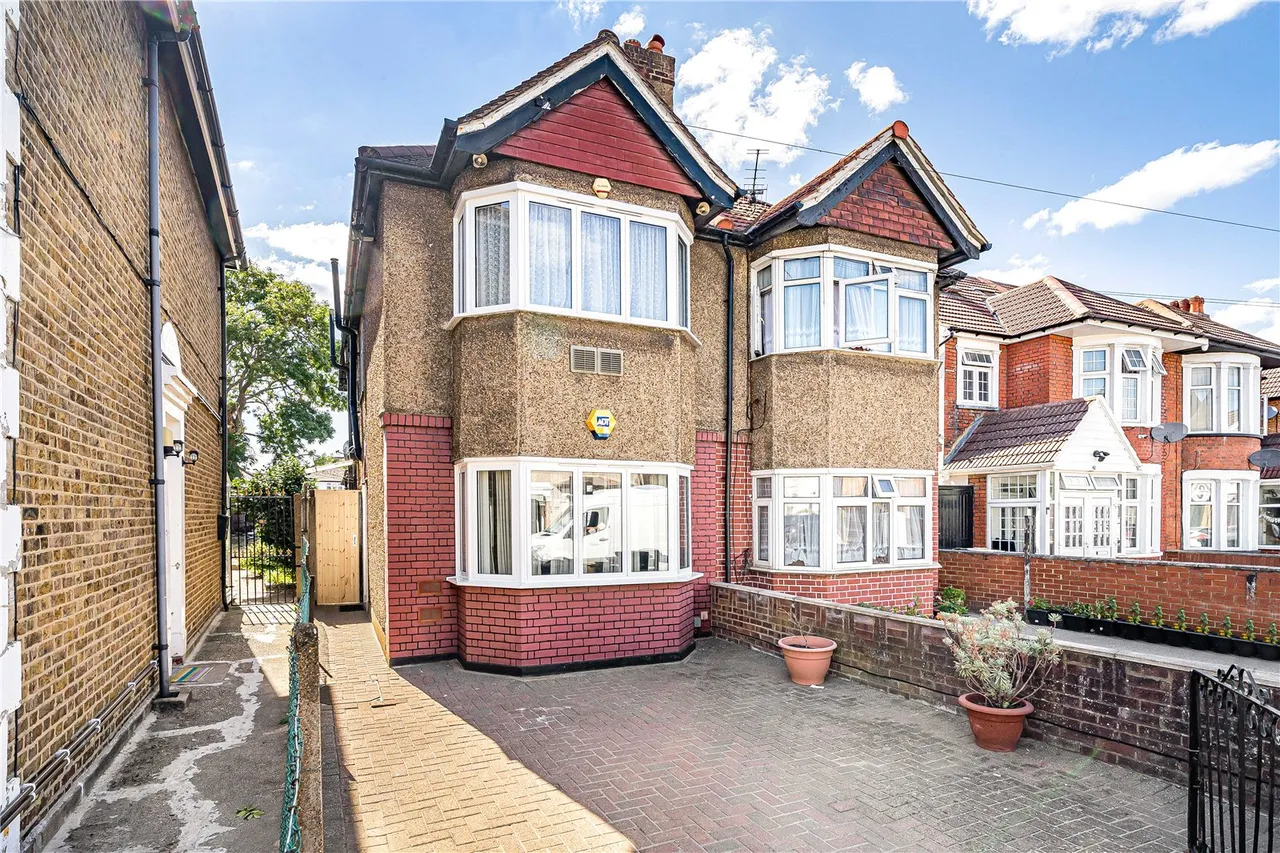 3 bed house for sale, Hibernia Road, Hounslow, TW3