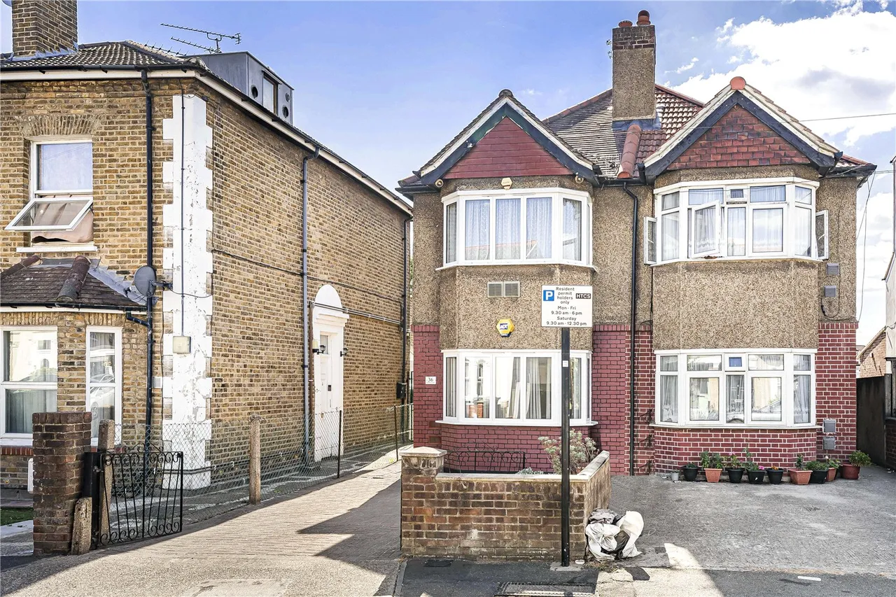Hibernia Road, Hounslow, TW3, photo 29