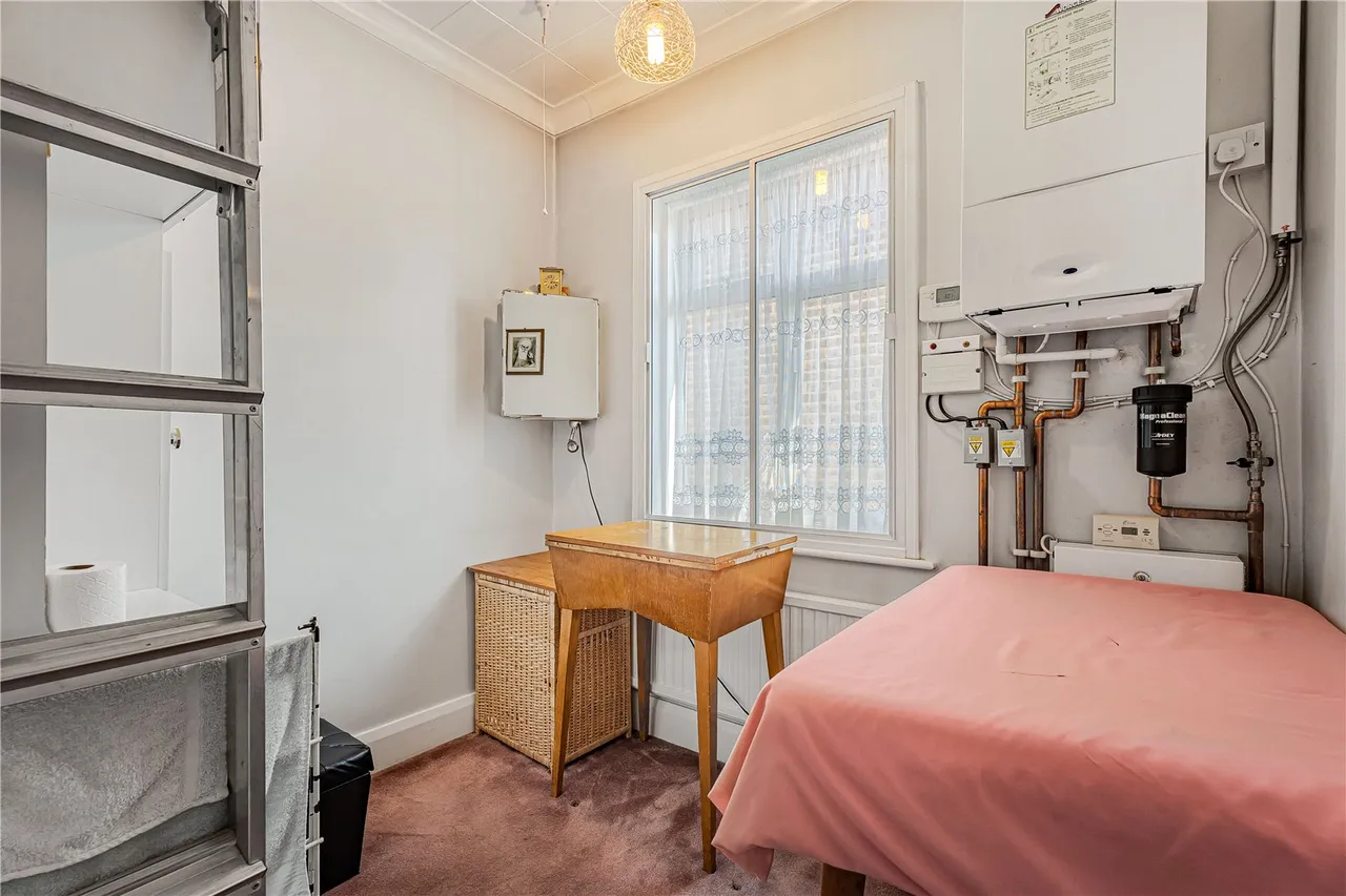 Hibernia Road, Hounslow, TW3, photo 20