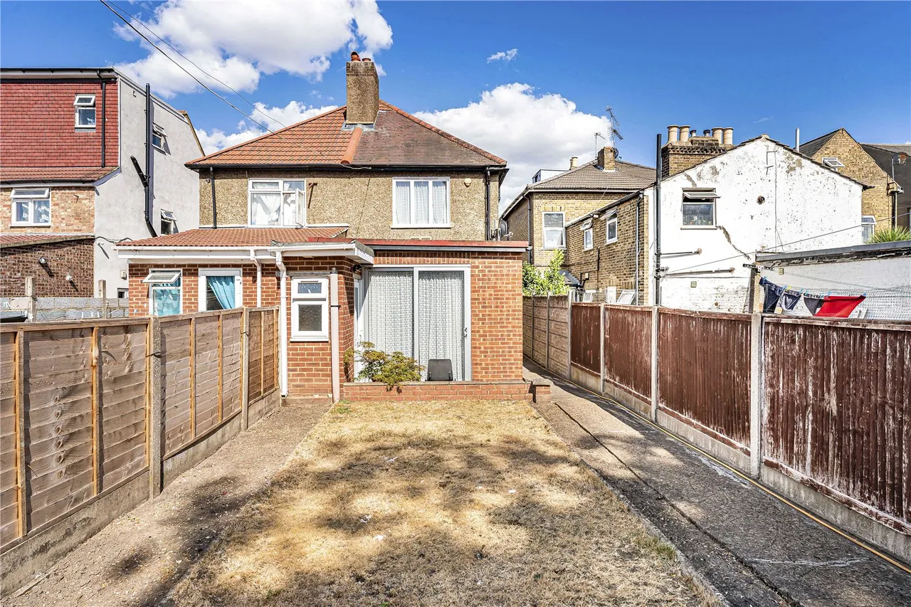 Hibernia Road, Hounslow, TW3, photo 27