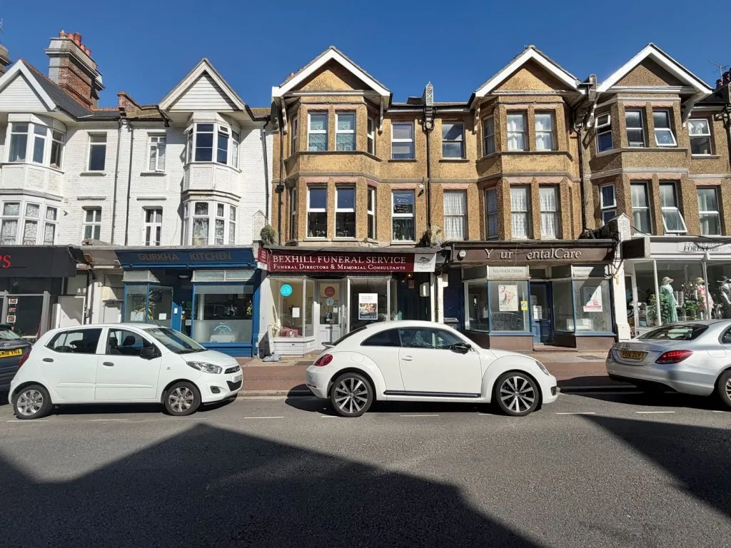 2 bed flat for sale, Bexhill on Sea, East Sussex