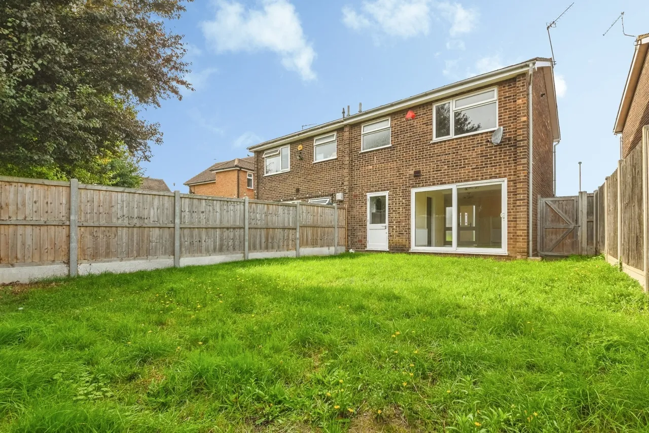 Young Close, Clacton-on-Sea, CO16, photo 4