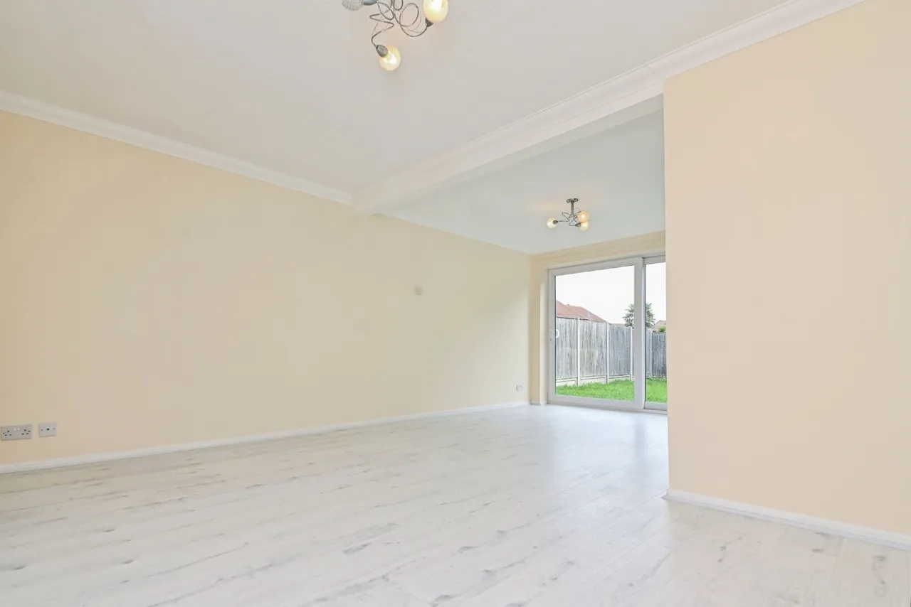 Young Close, Clacton-on-Sea, CO16, photo 5