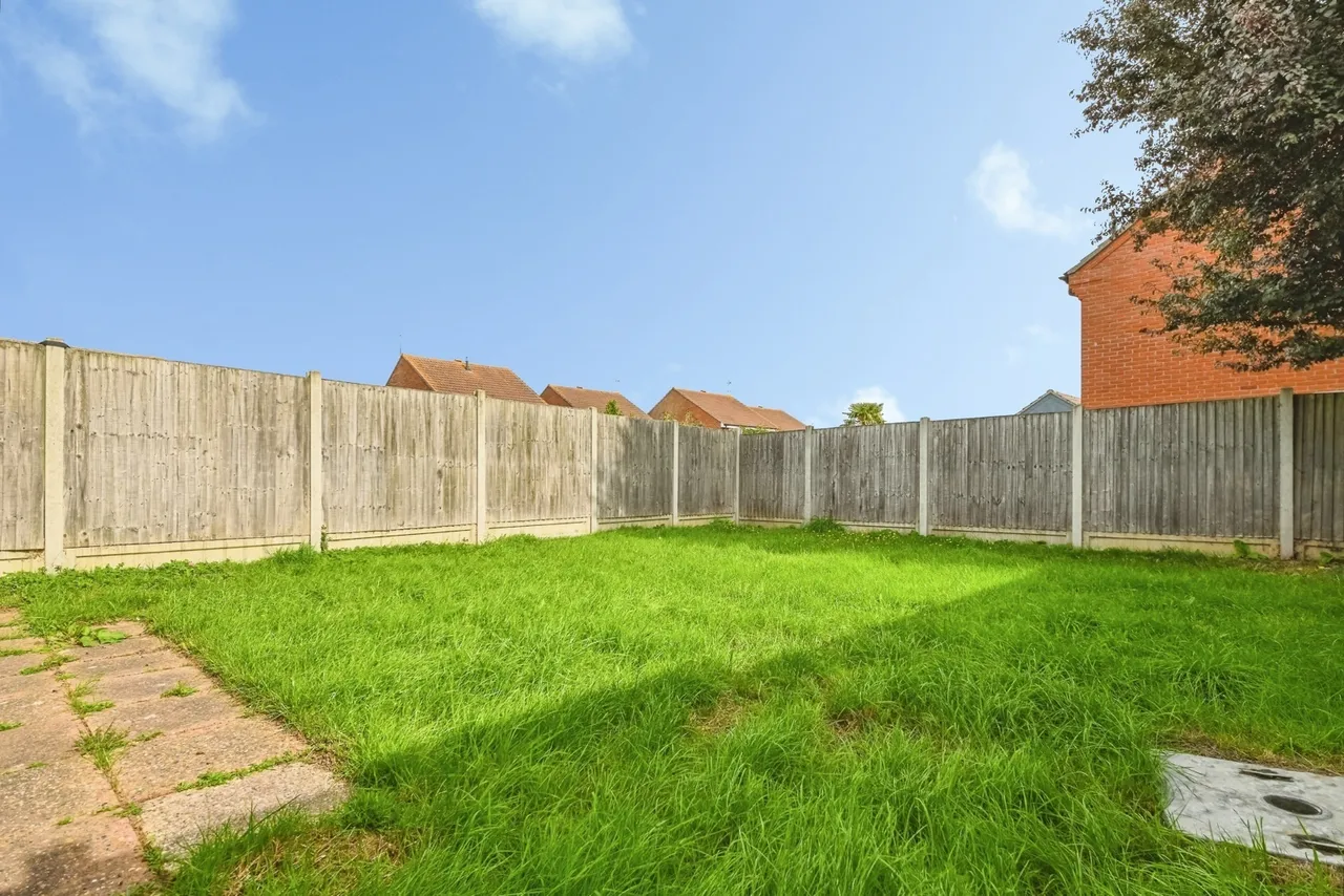 Young Close, Clacton-on-Sea, CO16, photo 8