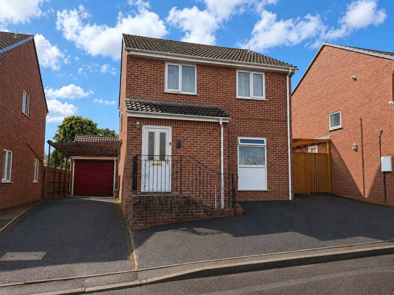4 bed house for sale, Tarrant Close, Canford Heath, BH17