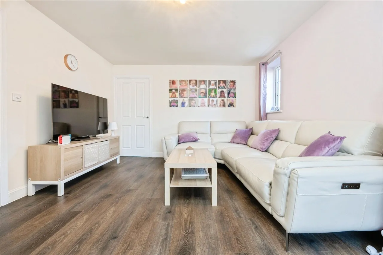 Alexander Way, Leighton Buzzard, Bedfordshire, LU7, photo 3