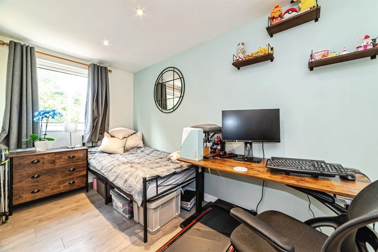Ascension Close, Basingstoke, RG24, photo 6