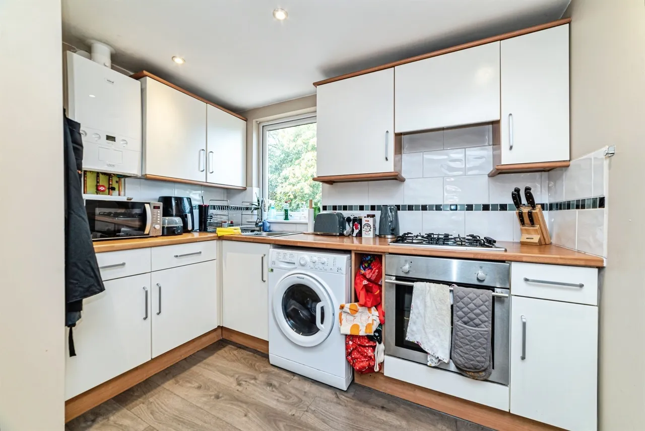 Ascension Close, Basingstoke, RG24, photo 2