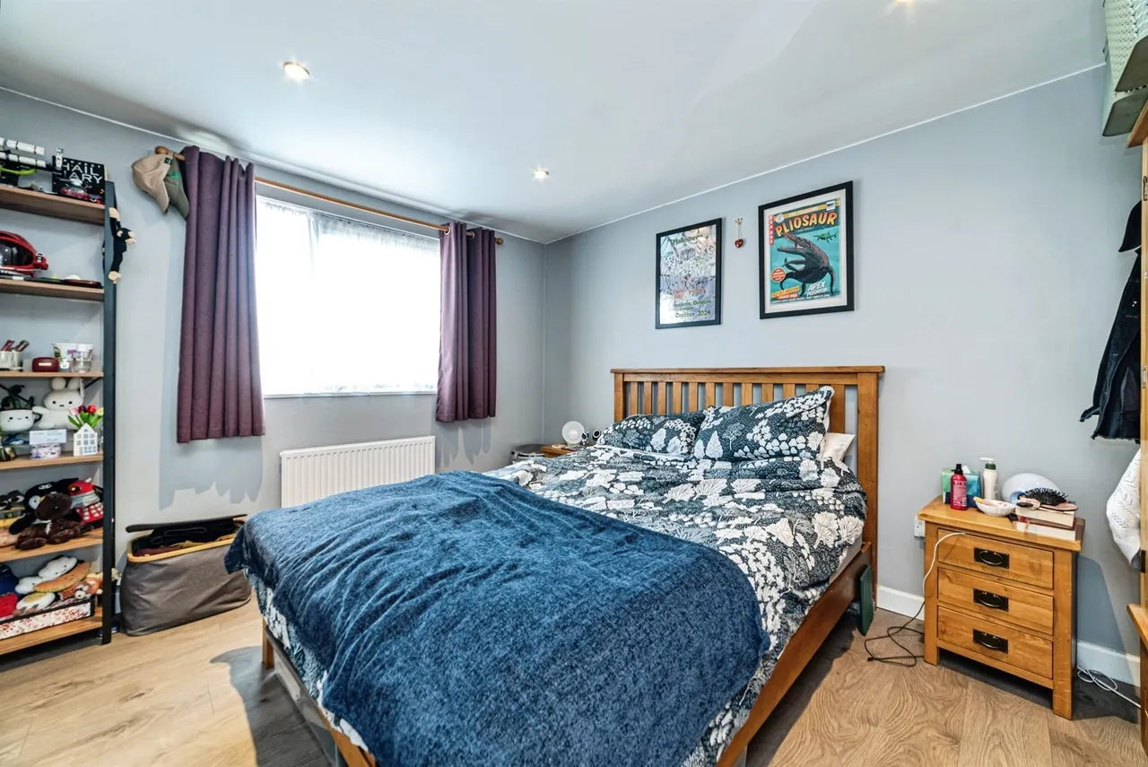 Ascension Close, Basingstoke, RG24, photo 4