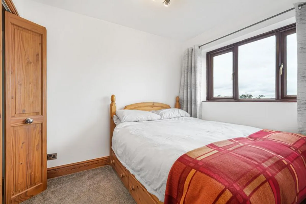 Hall View Road, Rossington, DN11, photo 8