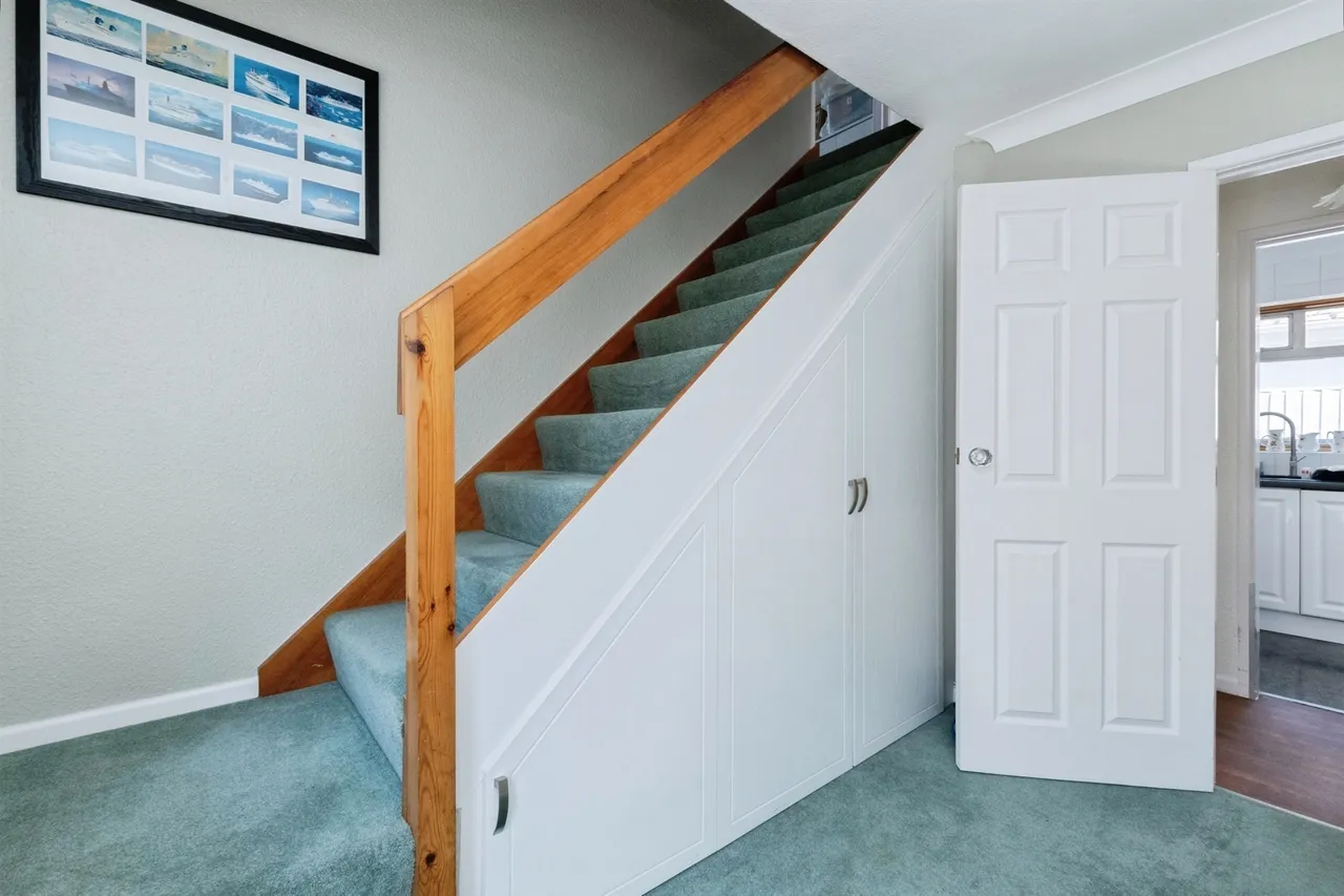 Meadow View Road, Bournemouth, BH11, photo 4