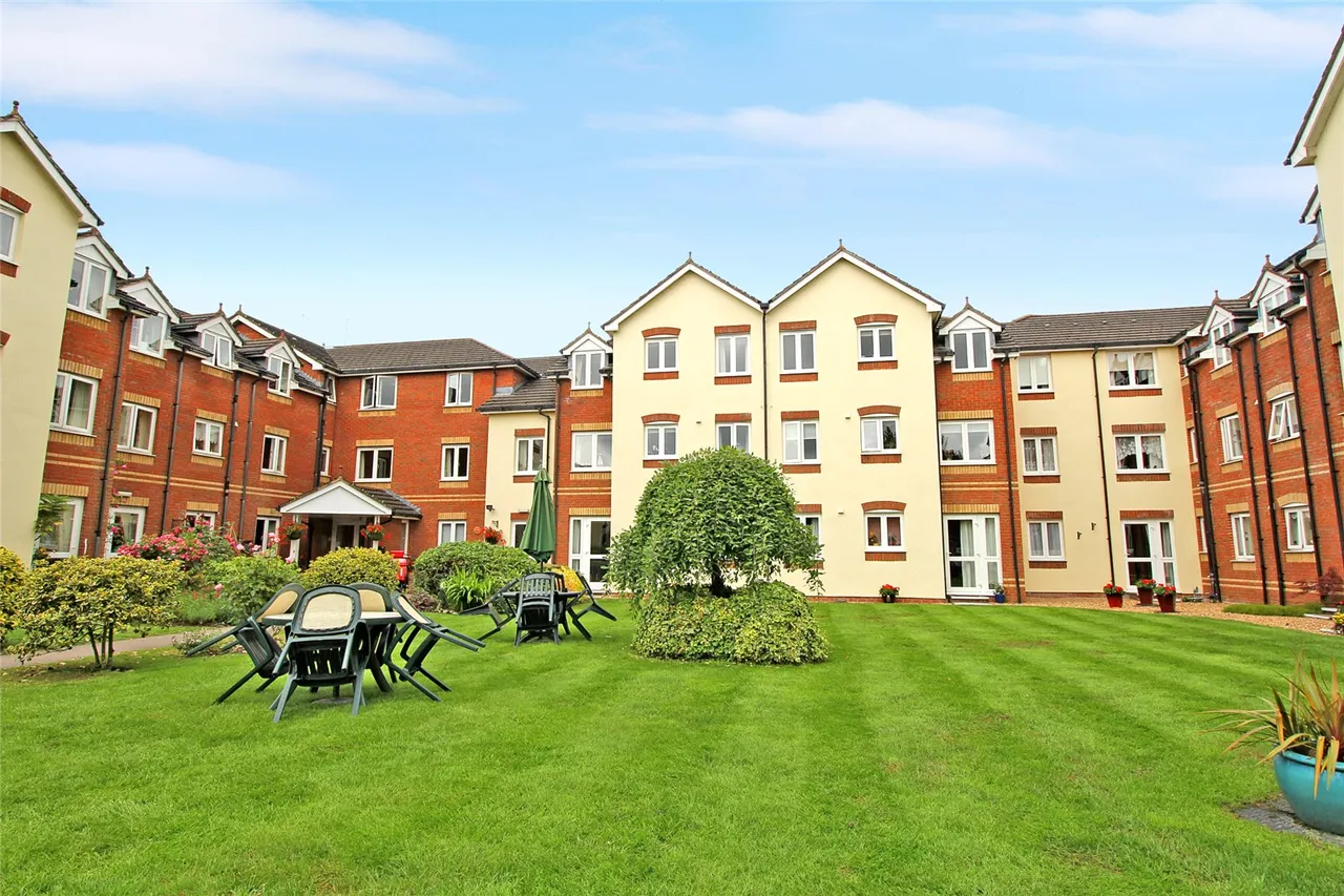 Ackender Road, Alton, GU34, photo 10