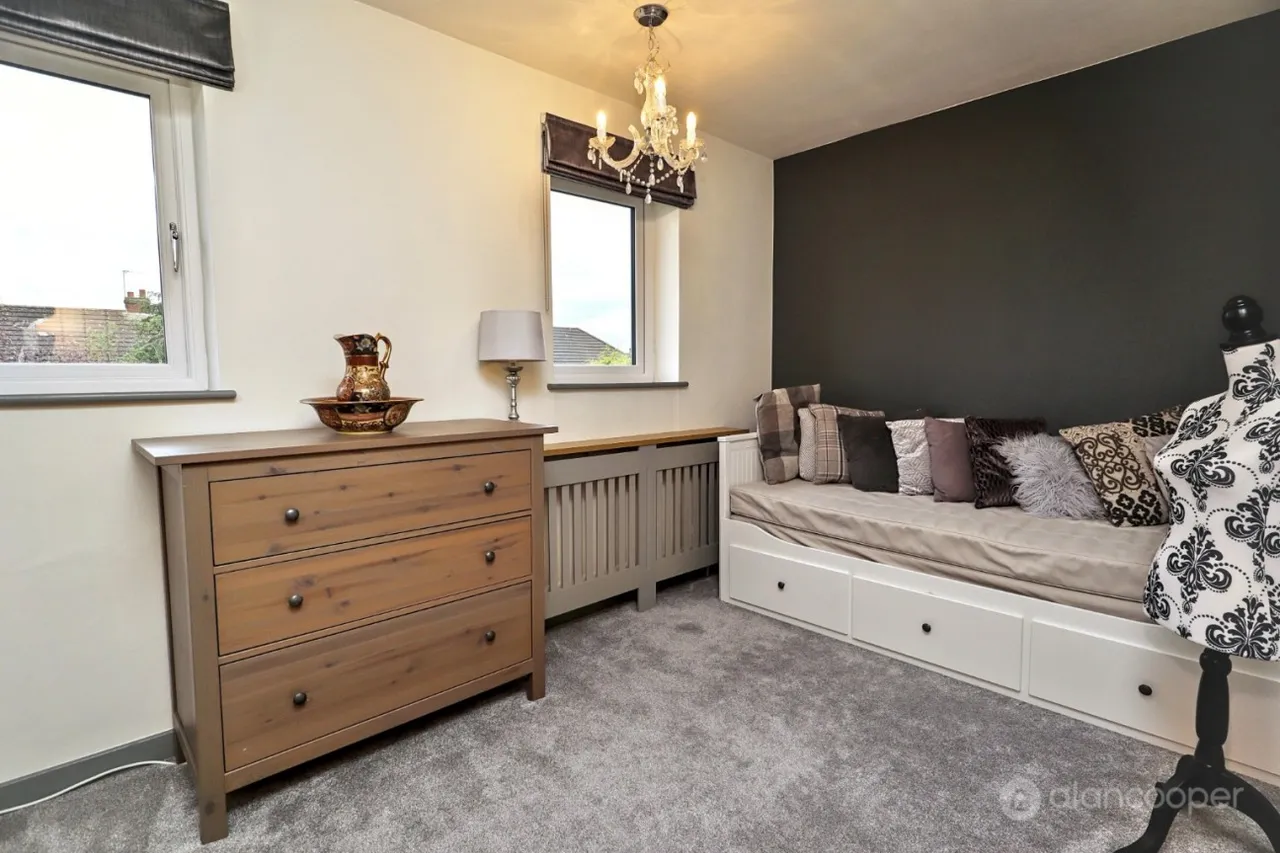 Milby Drive, St Nicolas Park, CV11, photo 33