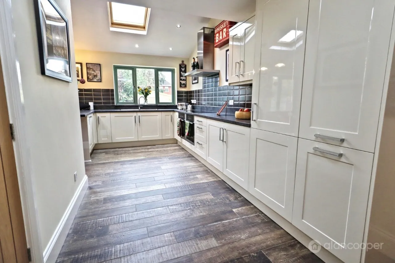 Milby Drive, St Nicolas Park, CV11, photo 14