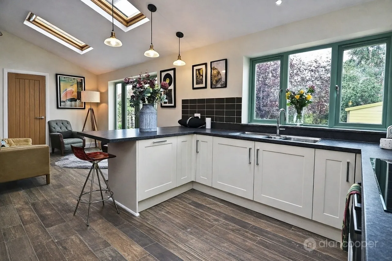 Milby Drive, St Nicolas Park, CV11, photo 19