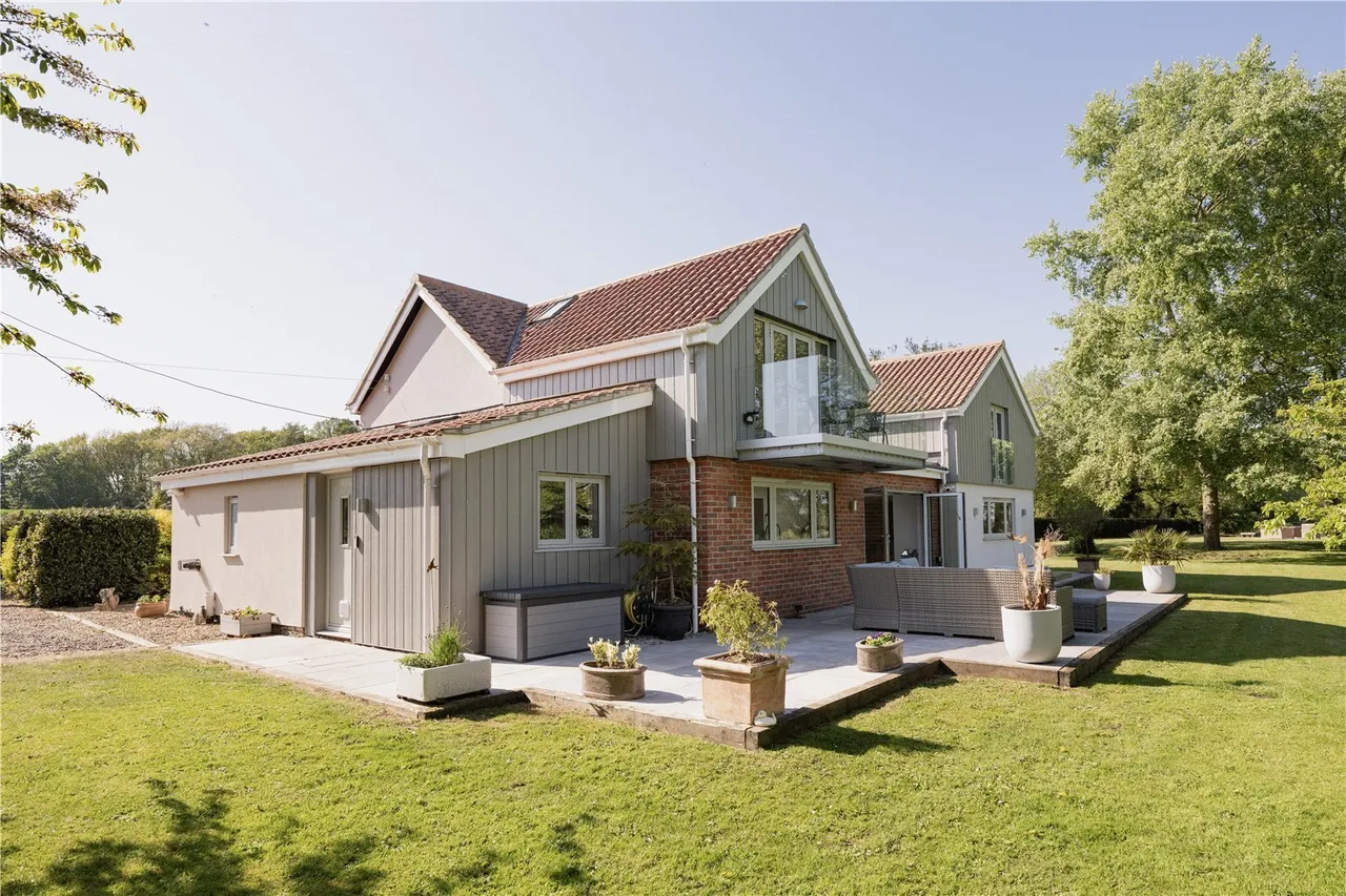 Lower Road, Rockland St. Mary, NR14, photo 27