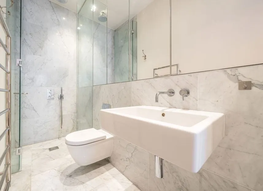 Warwick Court, Chancery Lane, WC1R, photo 6
