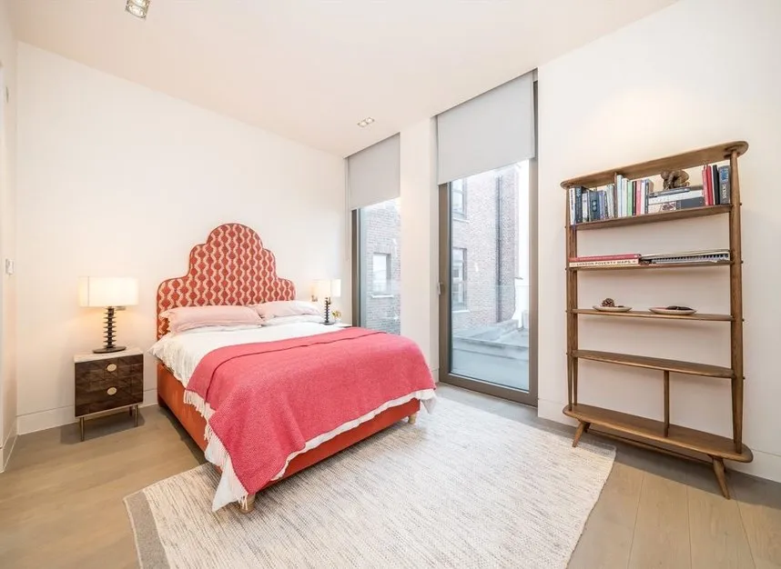 Warwick Court, Chancery Lane, WC1R, photo 4