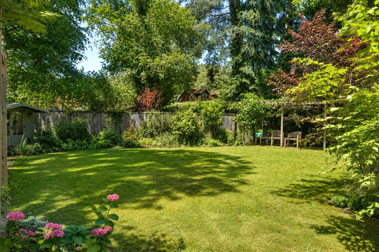 Park Lane, Alderholt, Fordingbridge, Dorset, SP6 3AJ, photo 18