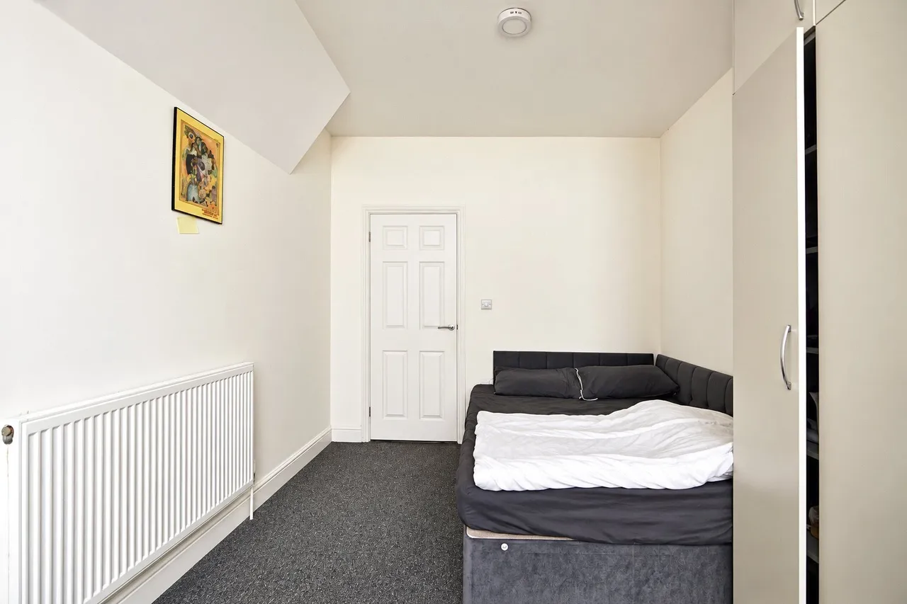Shrewsbury Road, Forest Gate, E7, photo 5