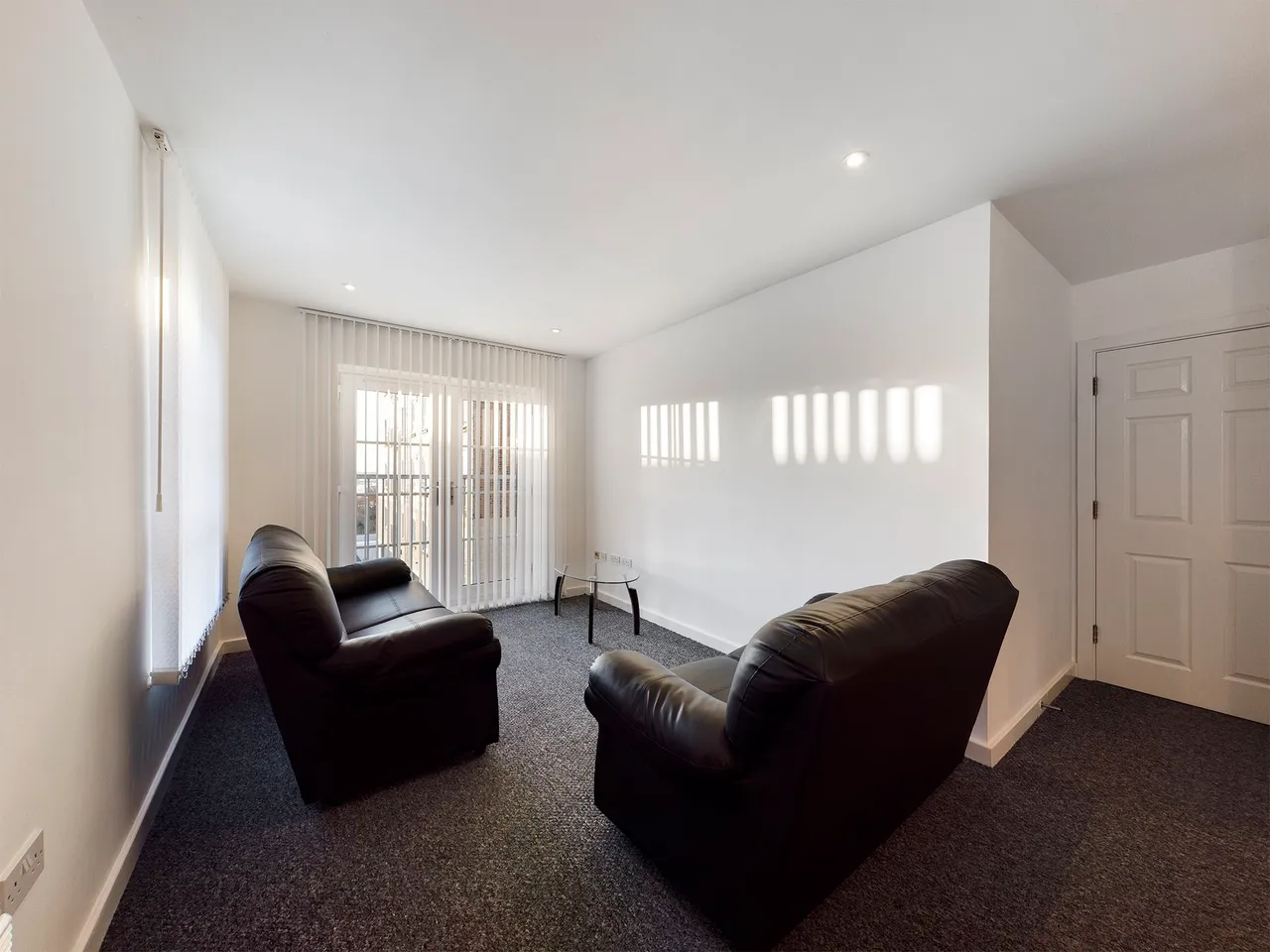 2 bed flat to rent, Horsfall Street, L8