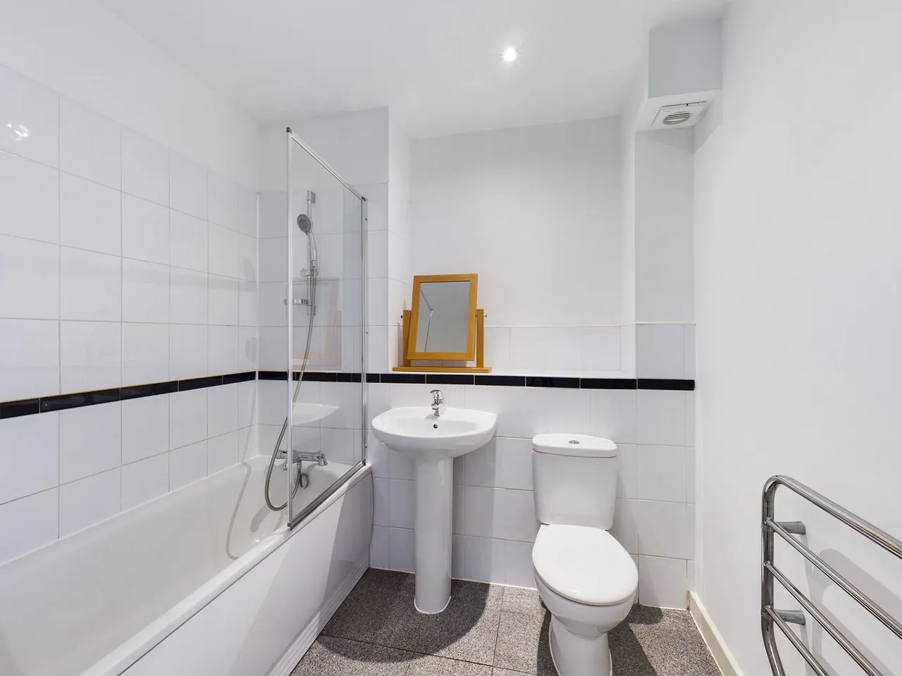 Horsfall Street, L8, photo 4