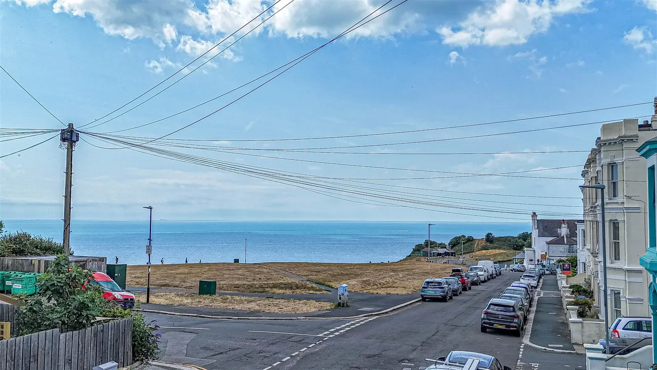 Priory Road, Hastings, photo 2
