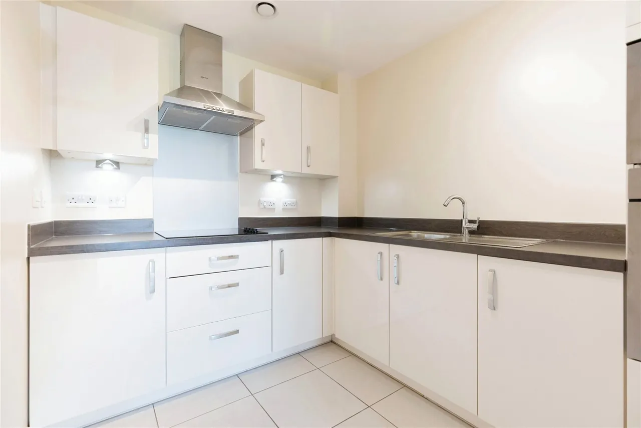 Springfield Close, Stratford-upon-Avon, CV37, photo 3