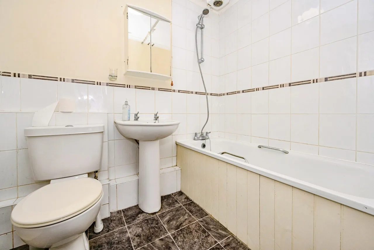 Strangers Way, Luton, Bedfordshire, LU4, photo 7