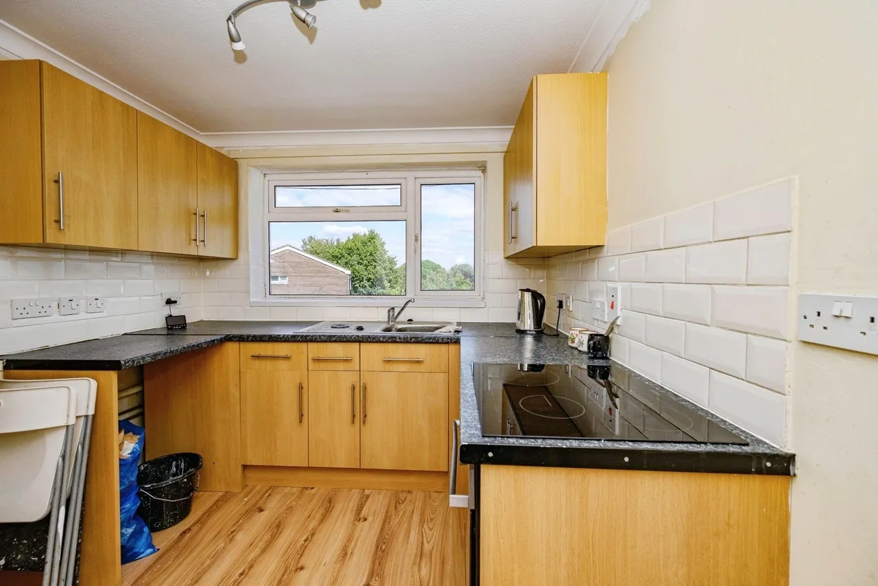 Strangers Way, Luton, Bedfordshire, LU4, photo 6