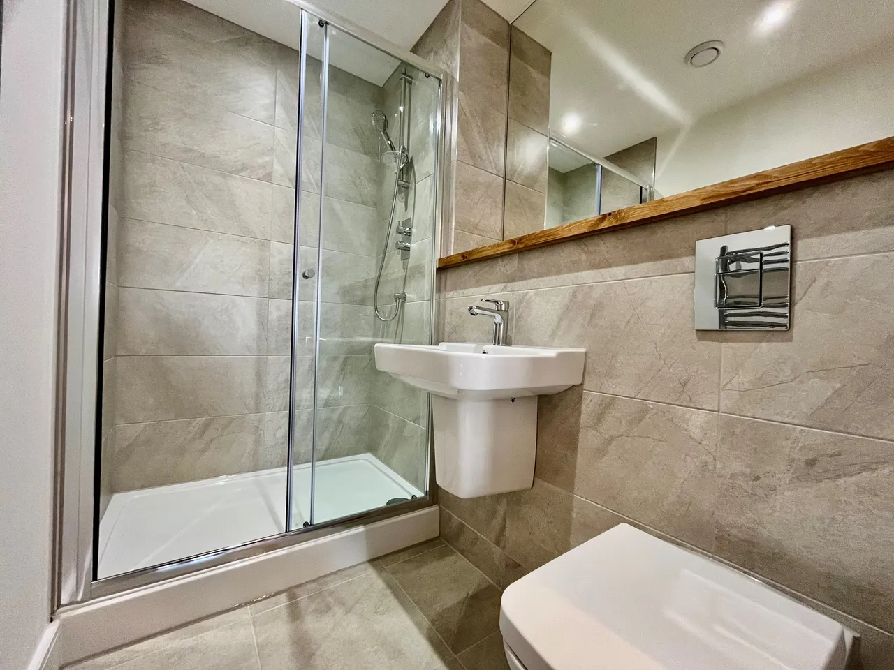 York Road, Leeds, LS9, photo 5