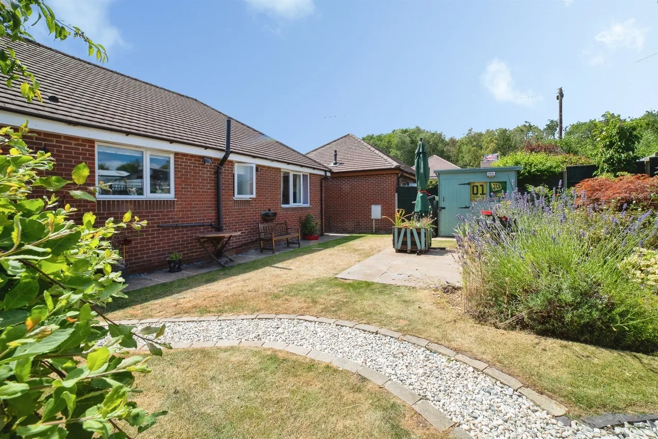 Main Road, Morton, DE55, photo 10