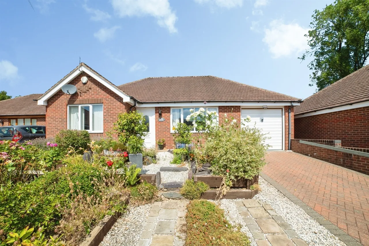 Main Road, Morton, DE55, photo 17