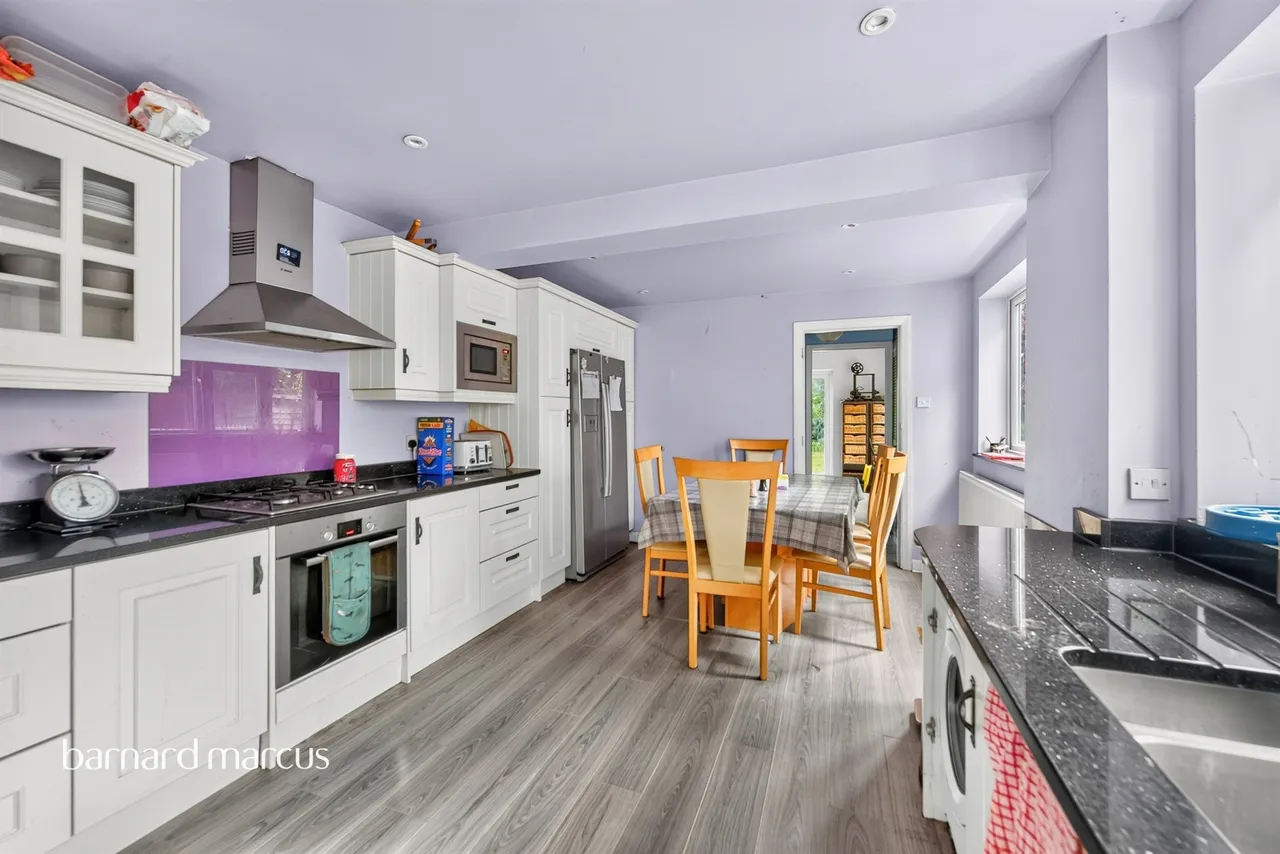 Nutfield Road, Merstham, RH1, photo 6