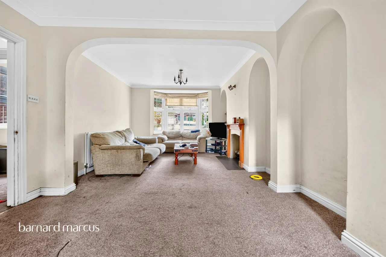 Nutfield Road, Merstham, RH1, photo 4