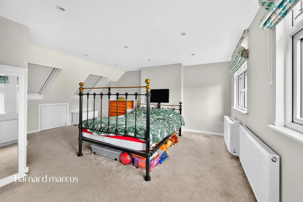 Nutfield Road, Merstham, RH1, photo 11
